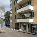 Two Towers By An Island Apartman